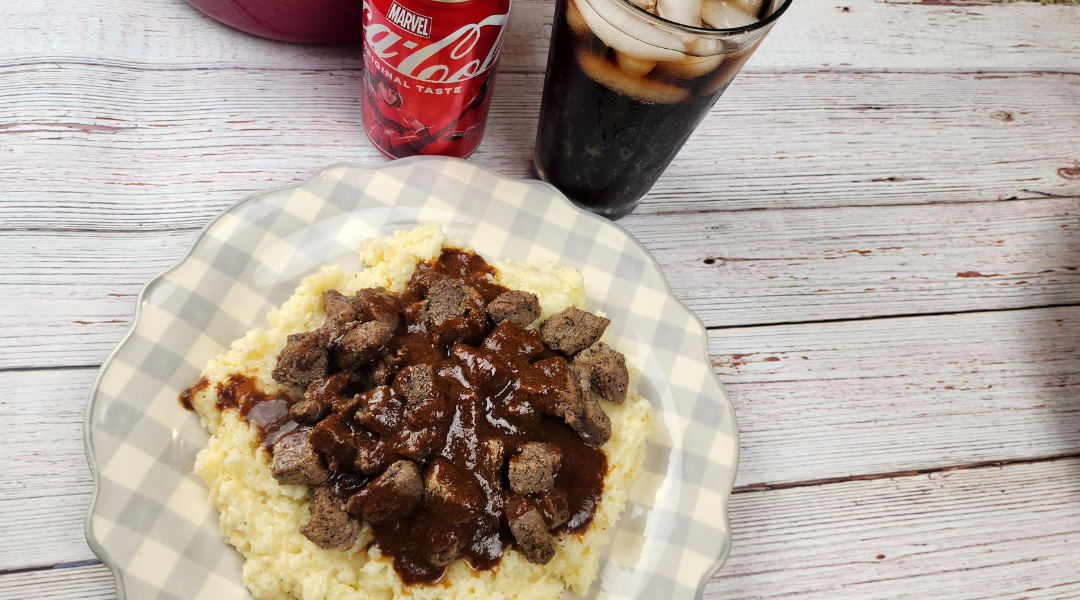 TROZOS DE BISTEC CON PURÉ DE PAPAS